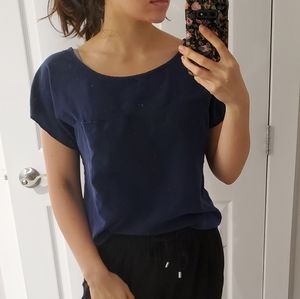 💚 4/$16 Navy blue top